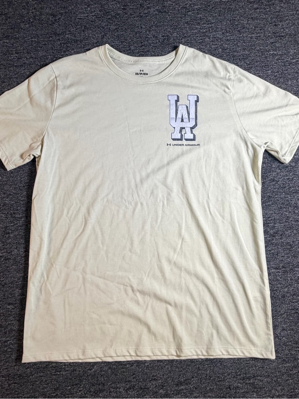 Under Armour Men’s Cream Short Sleeve Logo Tee